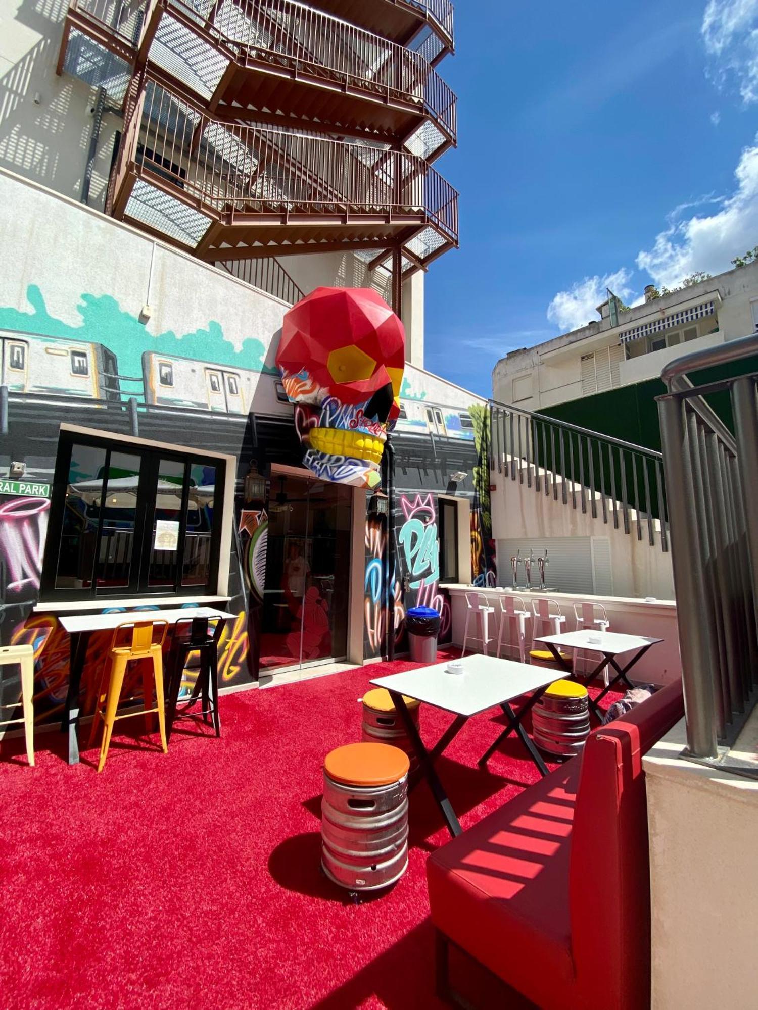 Hostal We Street - El Arenal-albergue Juvenil El Arenal (Mallorca)